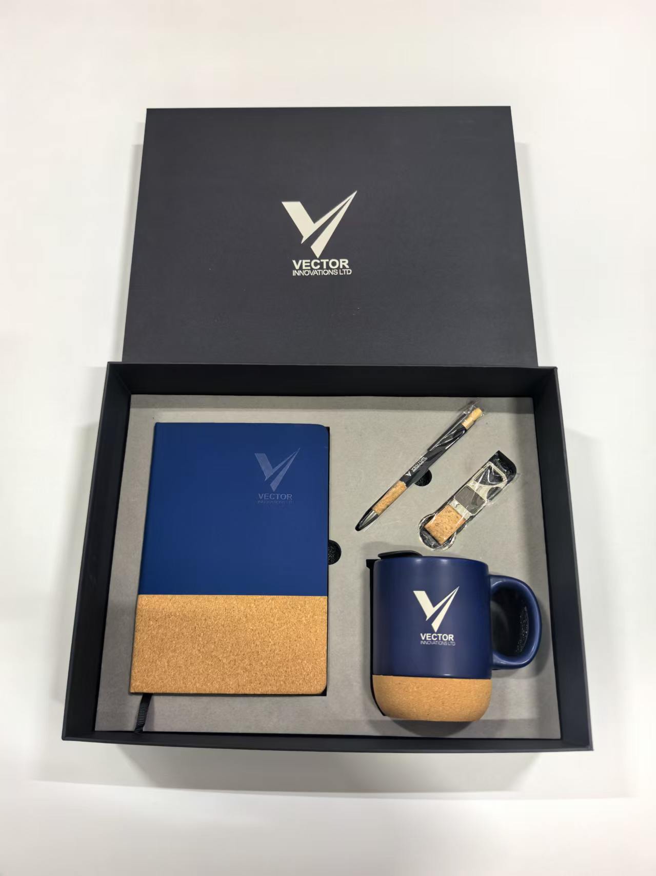 Corporate gift box set